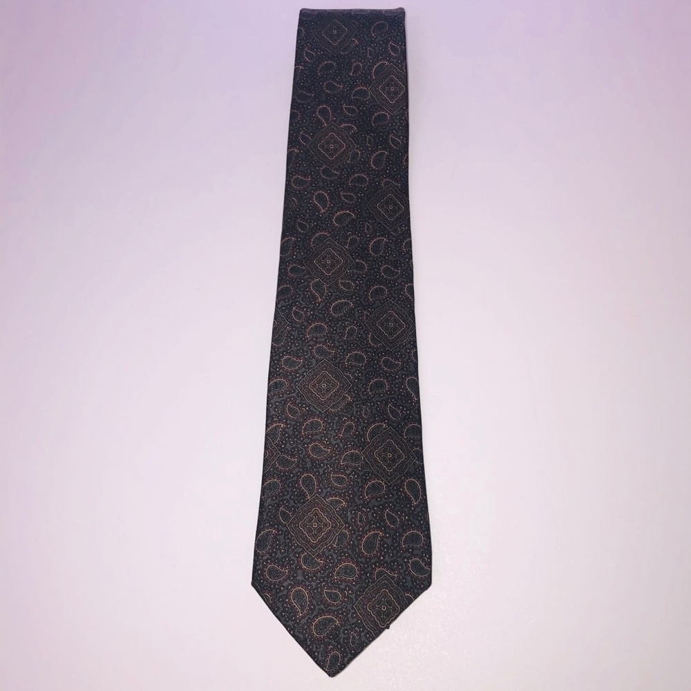 Peterbough Row Paisley Tie